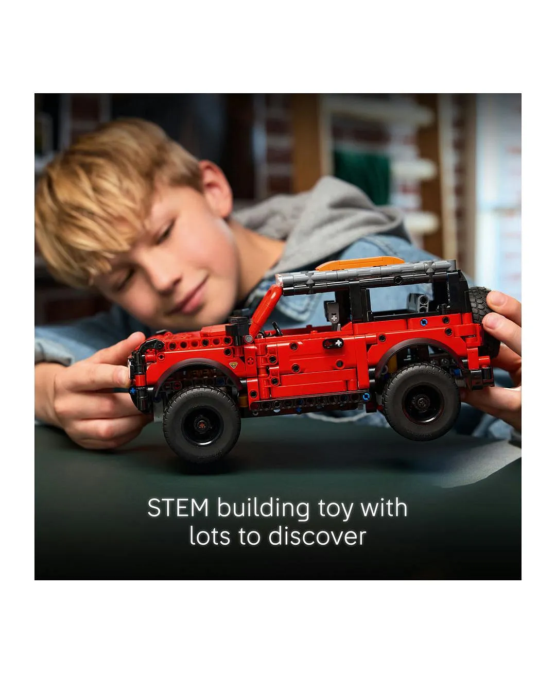 مجموعة نموذج السيارة الرياضية متعدّدة الاستخدامات Ford Bronco® من ليغو® Technic 42213 - 943 قطعة - الصورة 5