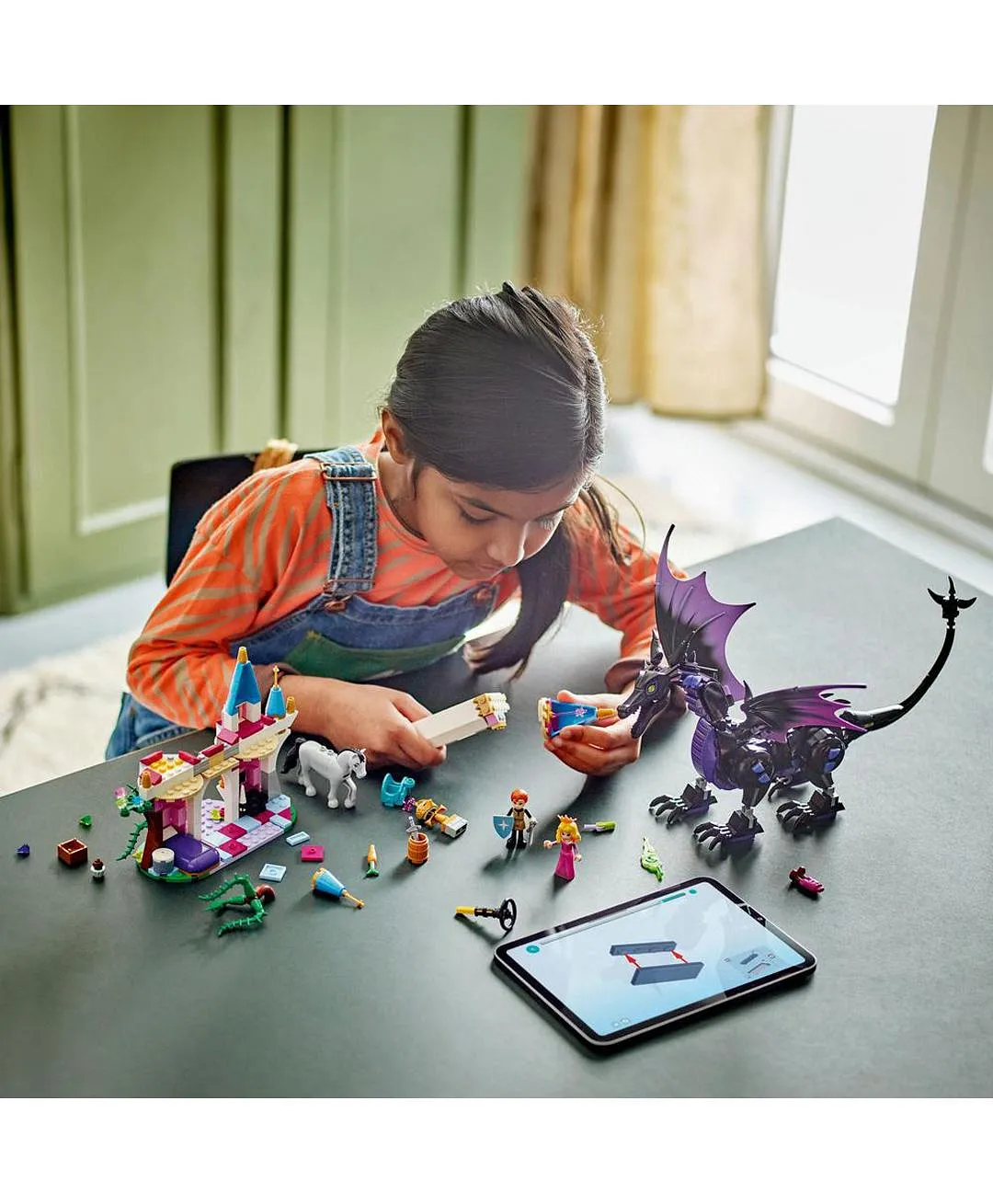 ماليفيسنت بشكل التنين 43240 من LEGO® ǀ Disney Princess - الصورة 5