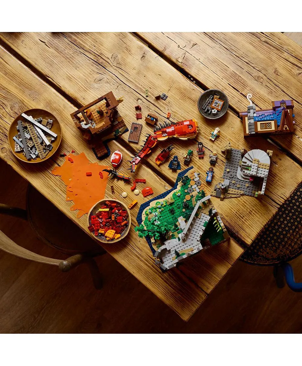 مجموعة Dungeons & Dragons: قصة التنين الأحمر من LEGO® Ideas - 3745 قطعة - الصورة 8