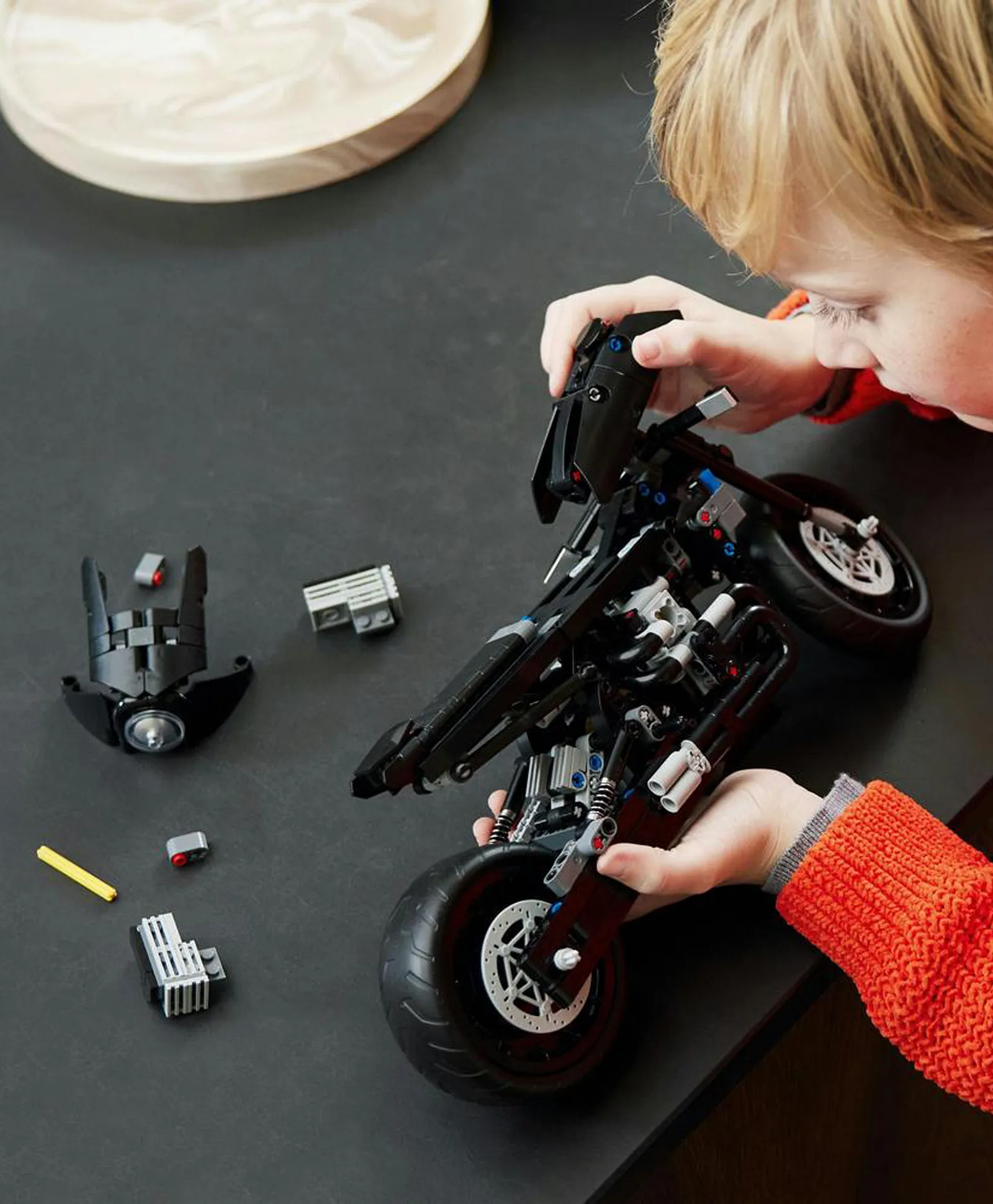 ?????? ????? ??????? ?C BATCYCLE?? ??? 42155 ?? LEGO? Technic (641 ????) - الصورة 4