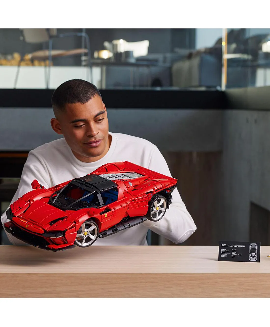 ليغو - مجموعة بناء فيراري دايتونا إس بي 3 تكنيك - 3778 قطعة - الصورة 4