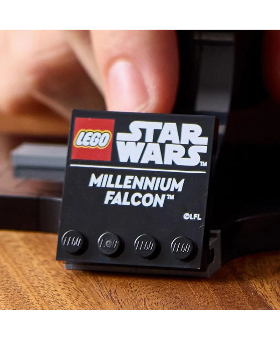 مجموعة ميلينيوم فالكون™ 75375 من ™LEGO® Star Wars - الصورة 9