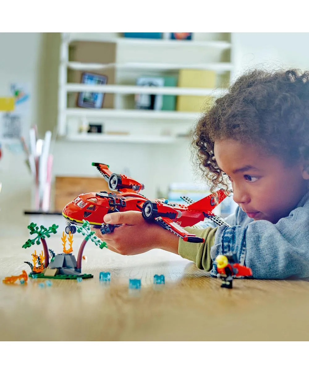 مجموعة لعبة بناء طائرة الإنقاذ من الحريق 60413 من LEGO® City - الصورة 5